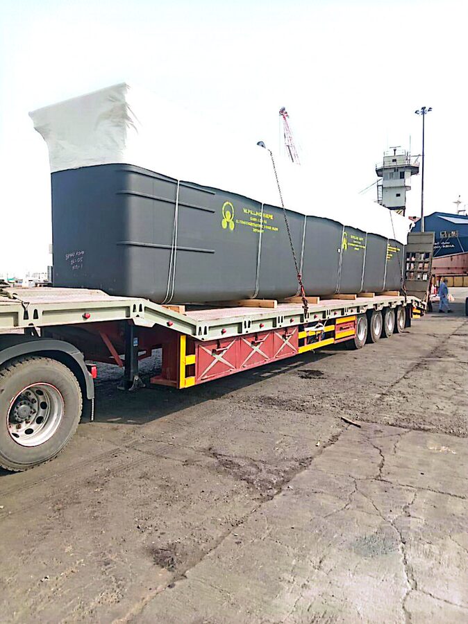 Port-side oversized cargo transfer